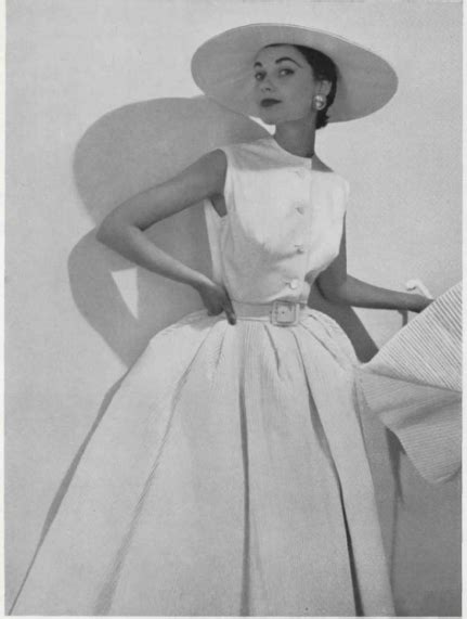 hubert de givenchy taille|hubert de givenchy 1950s fashion.